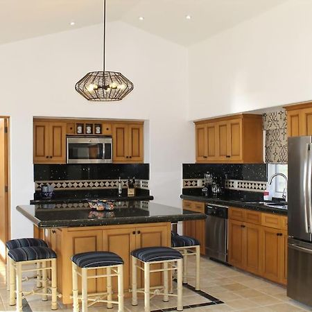Apartamento Oceanfront Penthouse, 2 Masters, 2 Baths, Kitchen! Cabo San Lucas Exterior foto