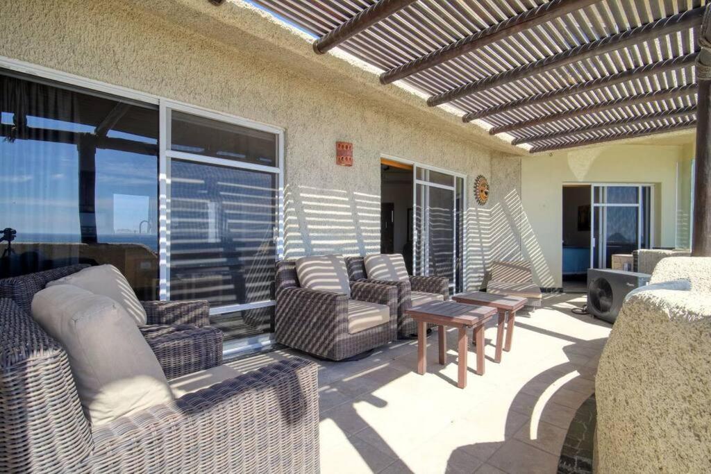 Apartamento Oceanfront Penthouse, 2 Masters, 2 Baths, Kitchen! Cabo San Lucas Exterior foto