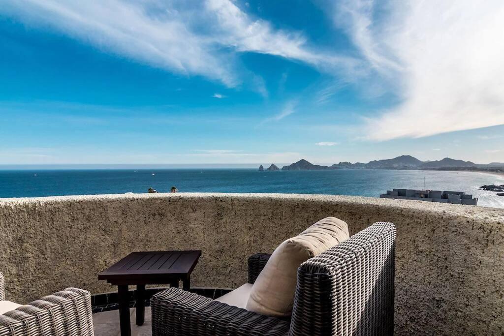 Apartamento Oceanfront Penthouse, 2 Masters, 2 Baths, Kitchen! Cabo San Lucas Exterior foto
