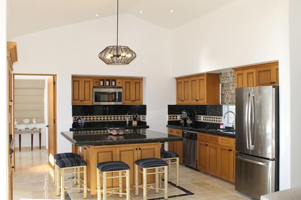 Apartamento Oceanfront Penthouse, 2 Masters, 2 Baths, Kitchen! Cabo San Lucas Exterior foto